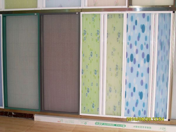 折疊隱形紗窗樣品2.jpg